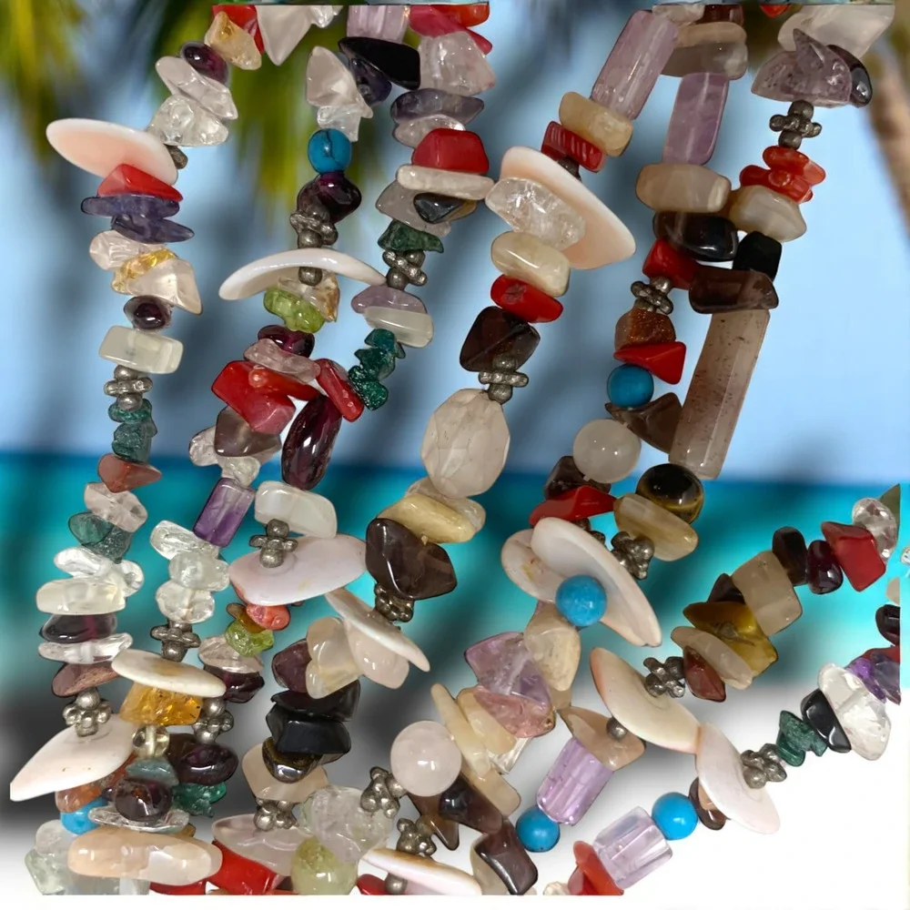 Vintage 1980's Natural Stone Chip Multistrand Beaded Statement Necklace Tropical